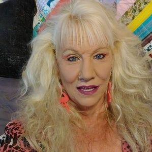 Meet your Posher, Robilyn